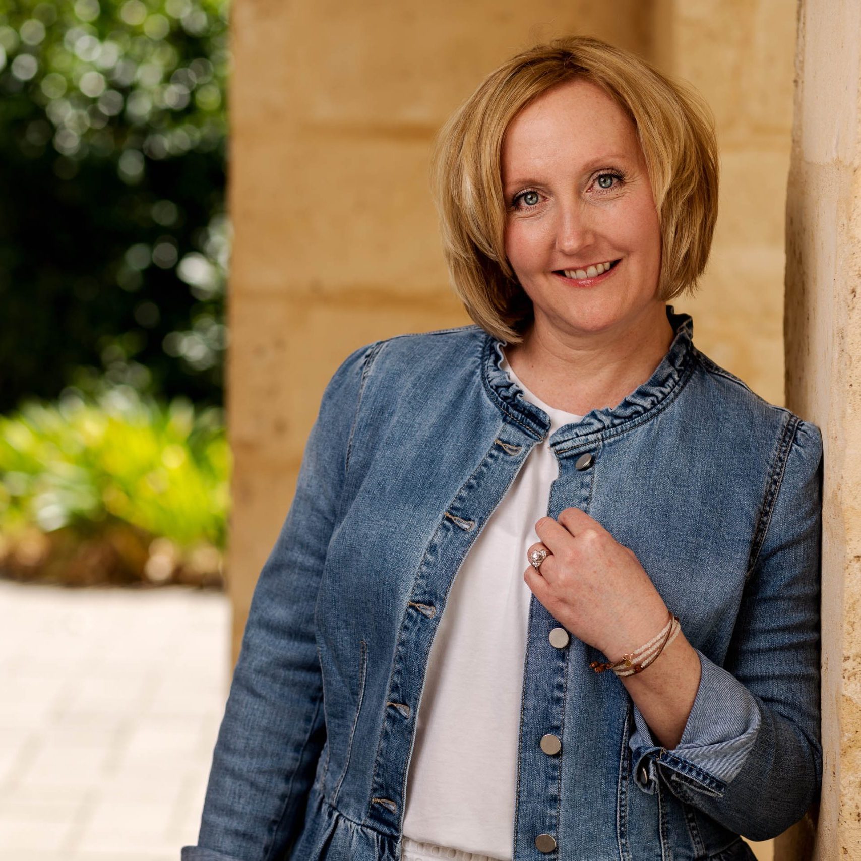 jennierD-executive-headshots-adelaide-21